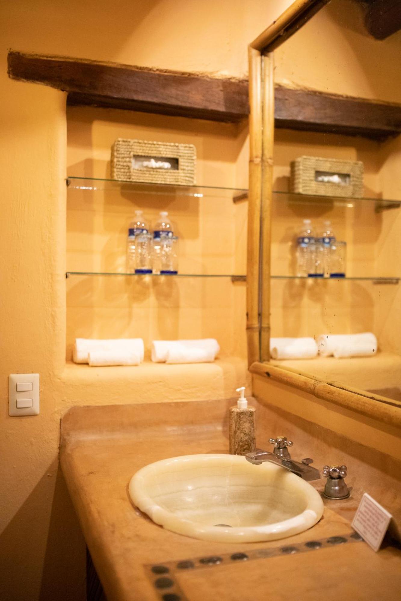 Puertas Paraiso Hotel Boutique Сиуатанехо Екстериор снимка