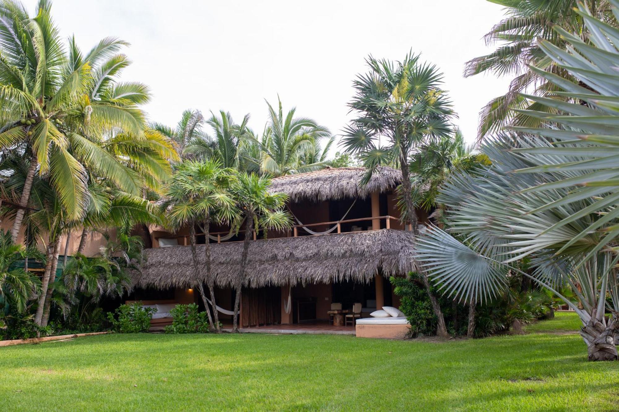Puertas Paraiso Hotel Boutique Сиуатанехо Екстериор снимка