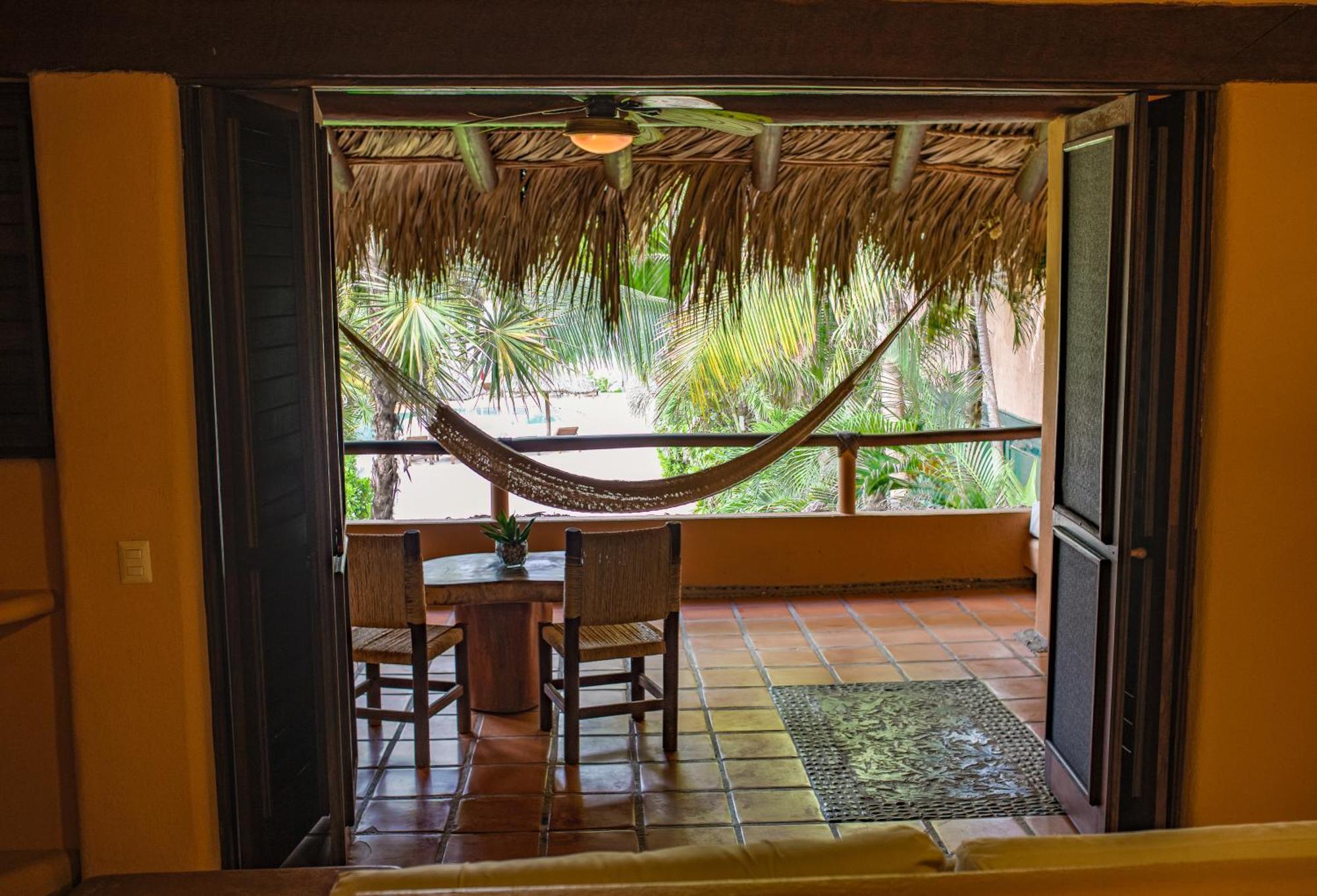 Puertas Paraiso Hotel Boutique Сиуатанехо Екстериор снимка