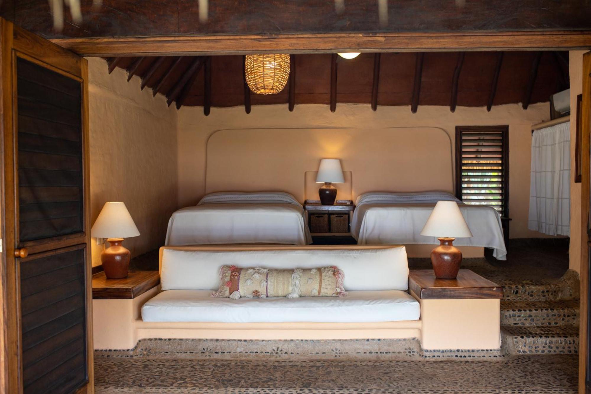 Puertas Paraiso Hotel Boutique Сиуатанехо Екстериор снимка