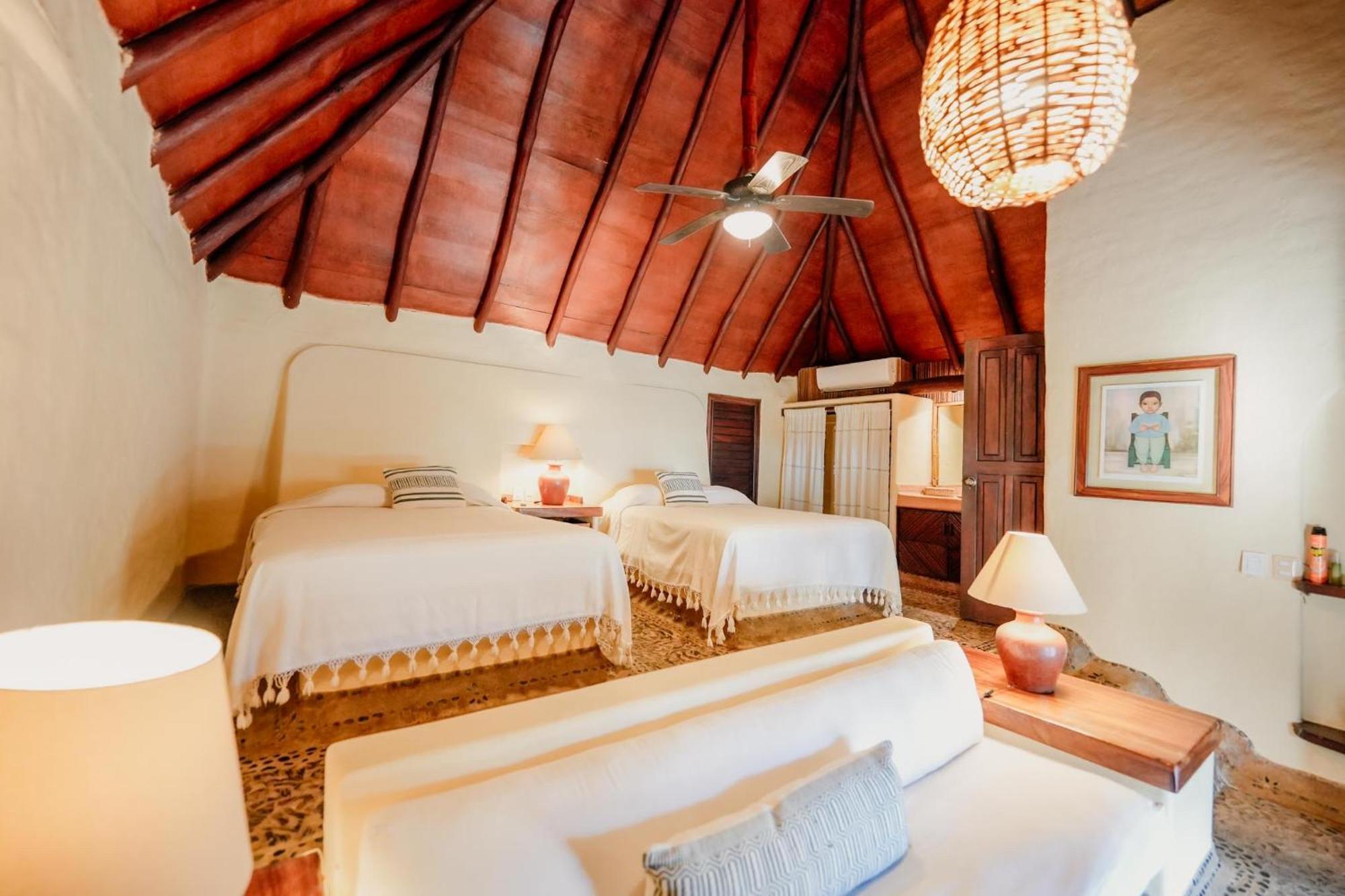 Puertas Paraiso Hotel Boutique Сиуатанехо Екстериор снимка